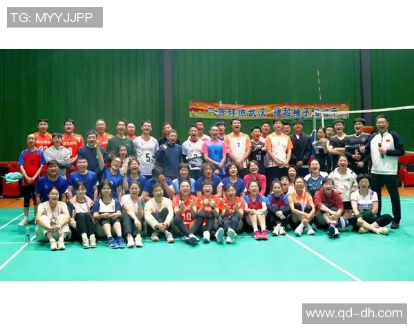 武汉排球队在全国锦标赛中的实力展现与未来发展潜力分析 武汉排球队在全国锦标赛中的实力展现与未来发展潜力分析