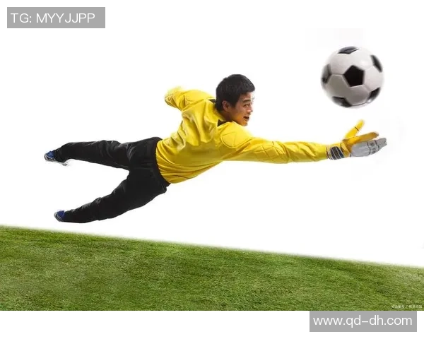 梦中踢球足球与睡眠的奇妙结合让你在梦境中畅享绿茵场的乐趣